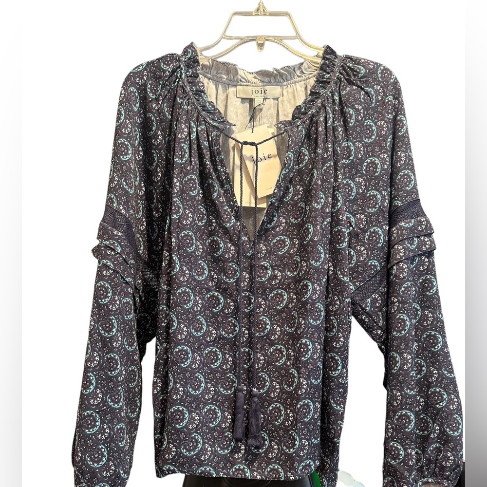 Joie plus size ogdine split neck  long sleeved effortless top with tassels. 1X